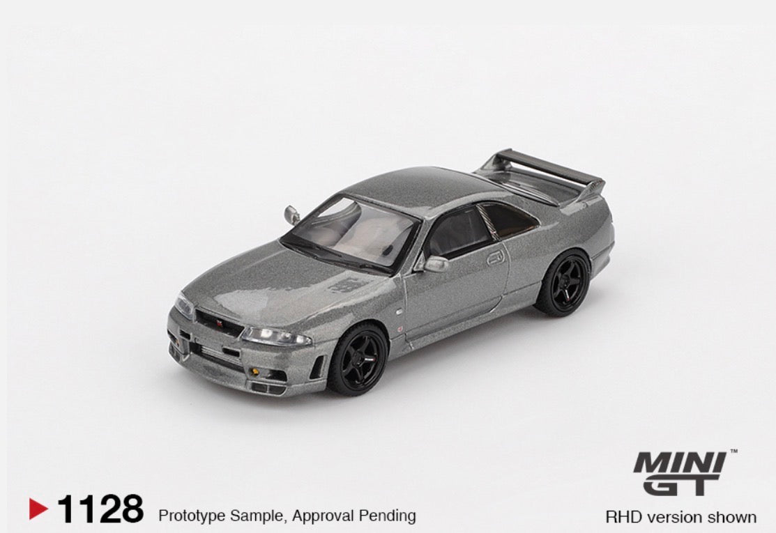 Mini GT #1128 NISSAN Skyline GT-R Dark Metal Gray (NISMO BCNR33 CRS Version)