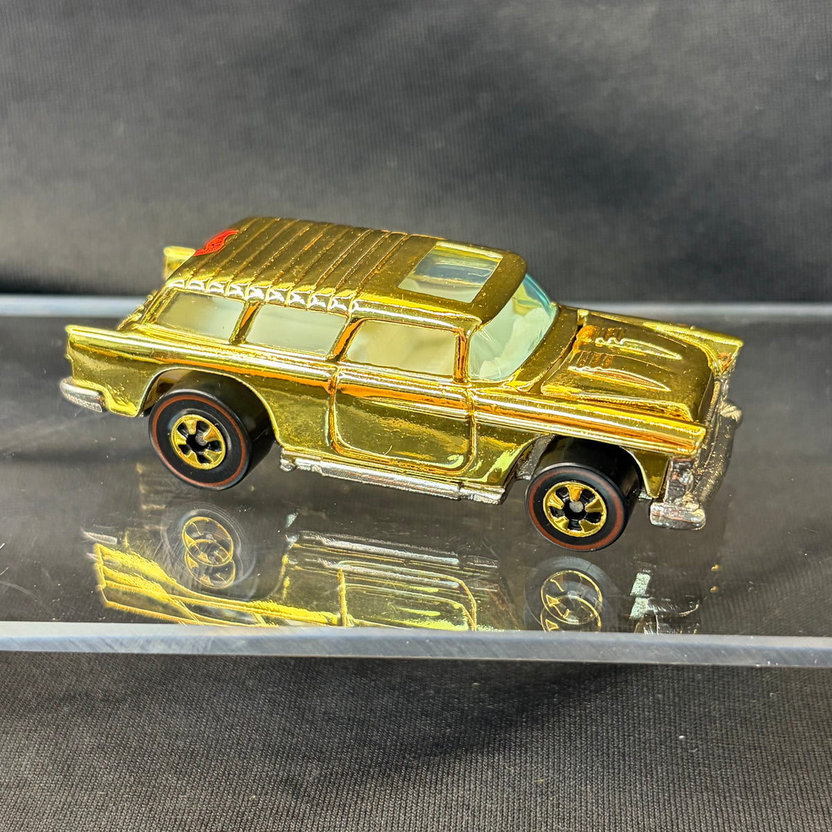 Hot Wheels Classic Nomad – 1995 FAO Schwarz Gold Series II
