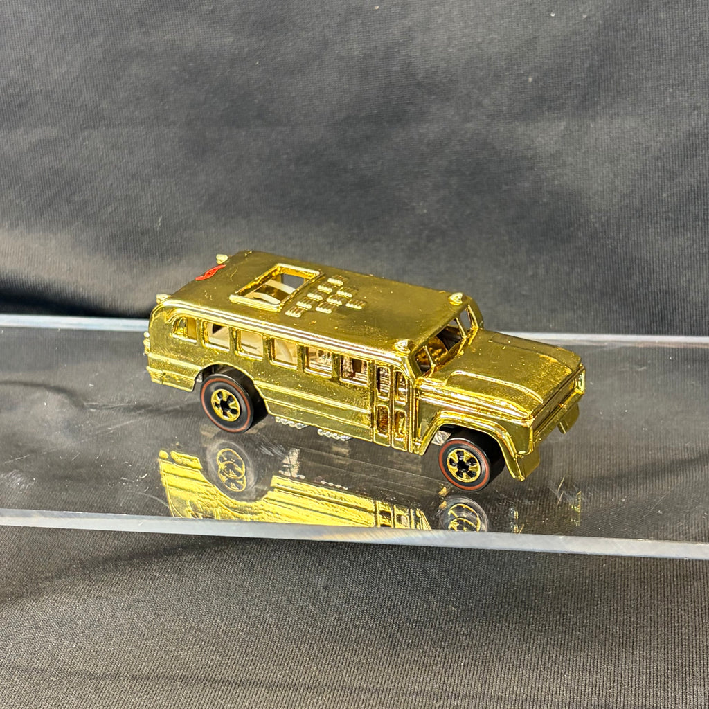 Hot Wheels Redline S'Cool Bus – 1995 FAO Schwarz Gold Series II