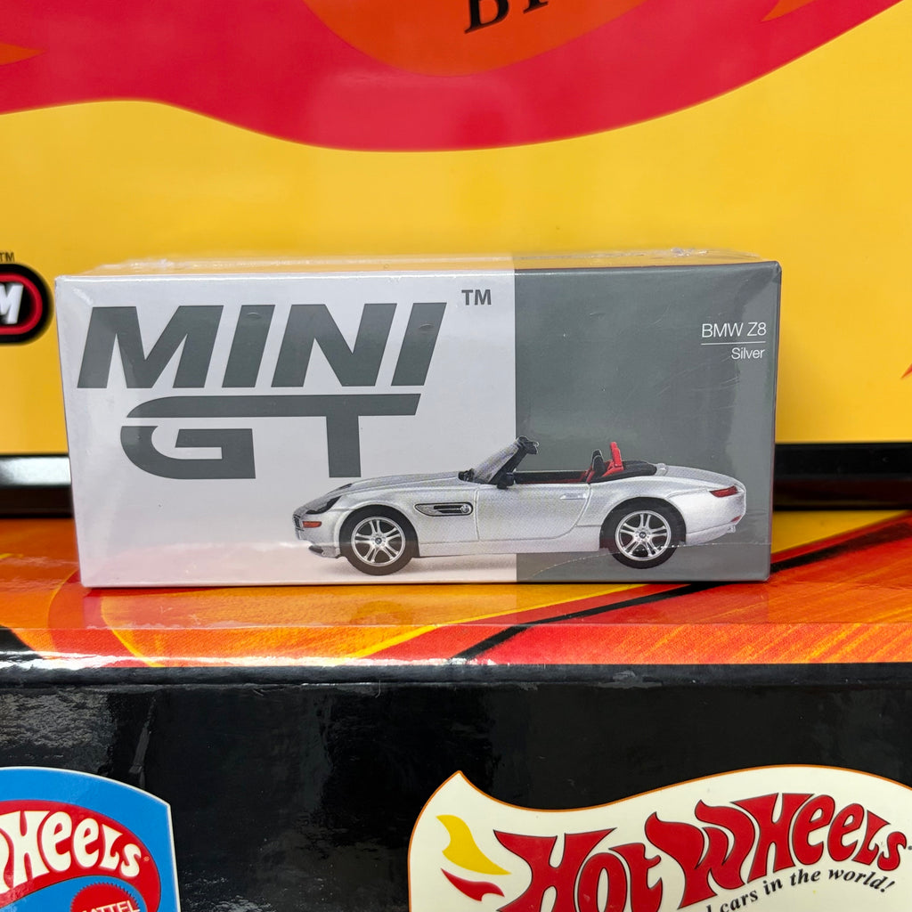Mini GT #998 BMW Z8 (LHD)