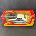 Johnny Lightning Muscle Cars 1970 Plymouth Hemi Barracuda