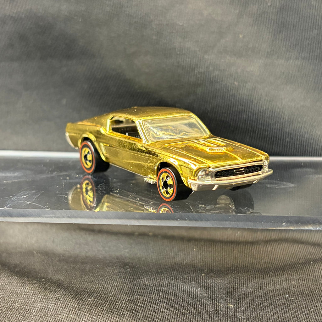 Hot Wheels FAO Schwarz Gold Custom Mustang 1968