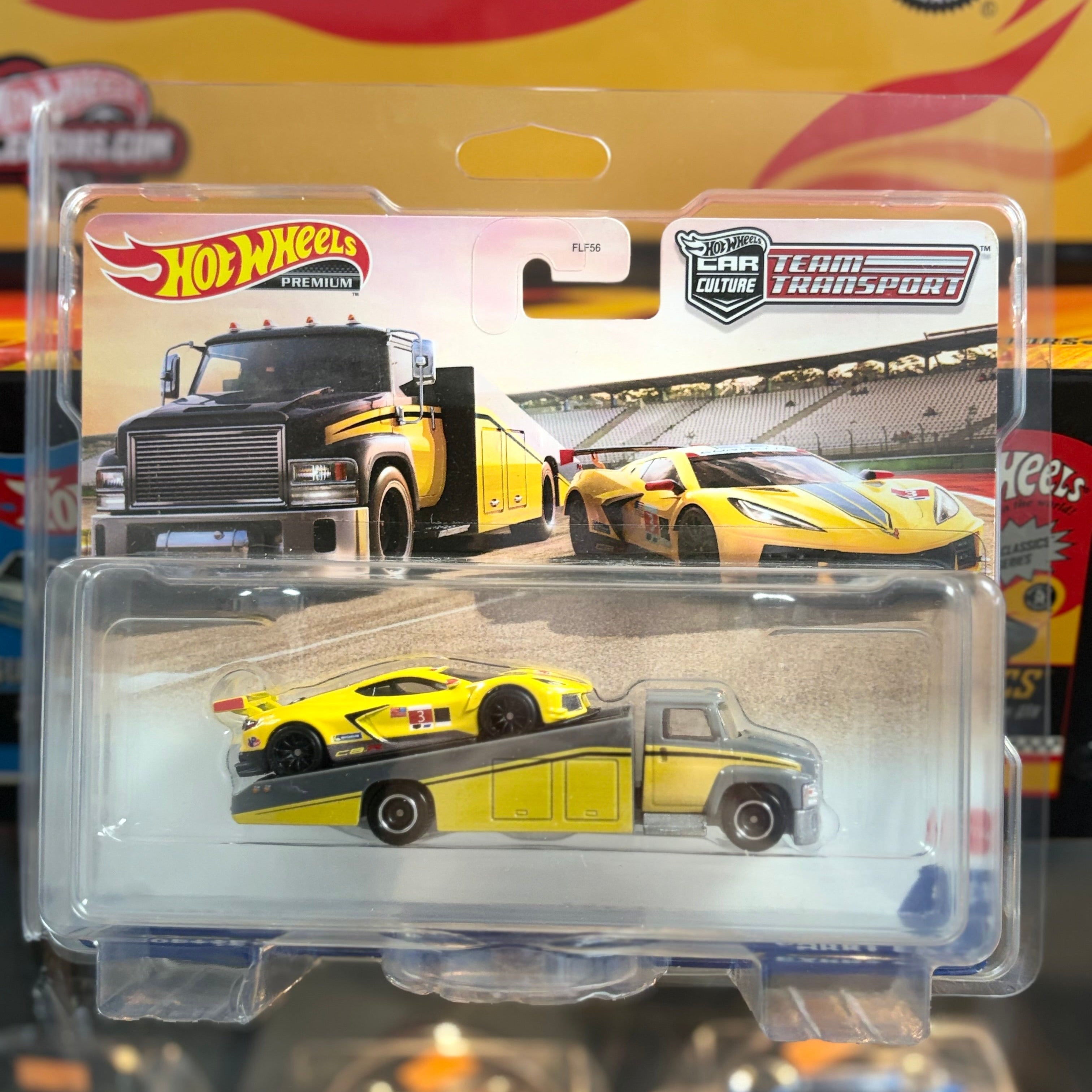 Hot Wheels Premium Team Transport #36 Corvette C8.R with Carry On