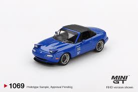 Mini GT Mazda Miata MX-5 (NA) Tuned Version Dark Blue #1069