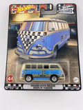 Hot Wheels Boulevard #44 - Volkswagen Deluxe Station Wagon
