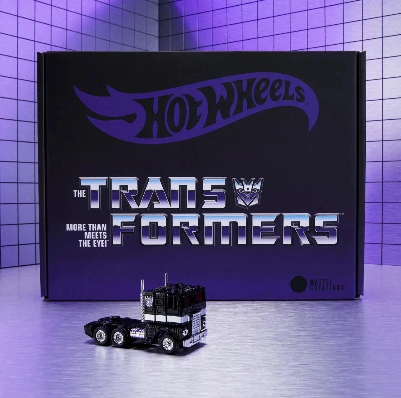 Hot Wheels x Transformers Collectors RLC Exclusive Nemesis Prime
